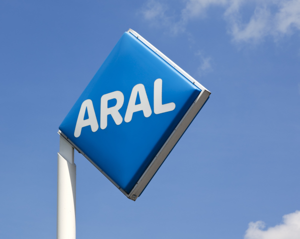 Grillsachen bei der ARAL Tankstelle Sperber